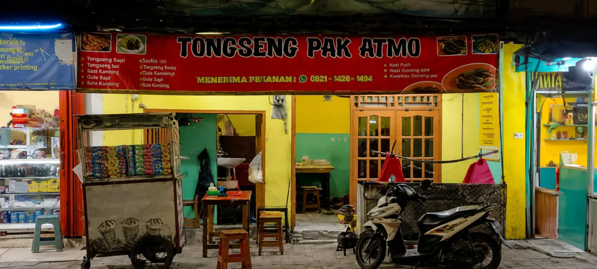 Tentang Tongseng Pak Atmo